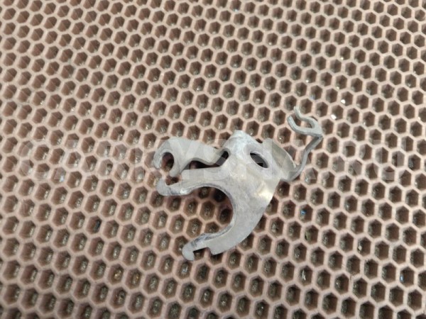 Кронштейн тормозного шланга BMW X1 