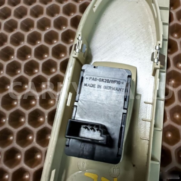 Кнопка стеклоподъемника BMW X1 