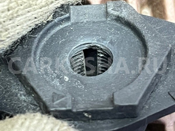 Упор капота BMW X6 