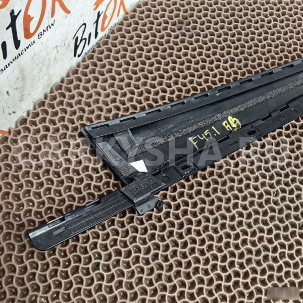 Молдинг двери вертикальный BMW 2er 