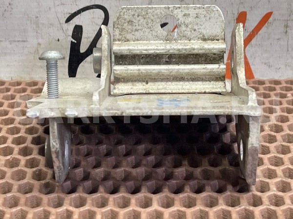 Кронштейн радиатора BMW 5er 