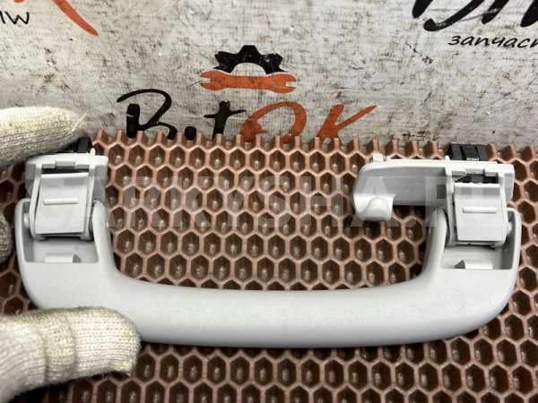 Ручка потолка BMW 5er оригинальный номер 51 16 7 495 615, 51 16 7 495 615, 51167495615, 7495615, 51 16 7 290 021, 51167290021, 7290021, 51 16 9 173 423, 51169173423, 9173423