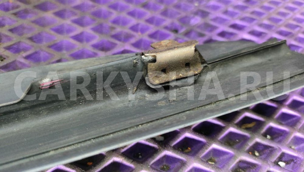 Молдинг лобового стекла Mercedes-Benz W124 Mercedes-Benz W124 