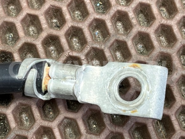 Минусовая клемма IBS BMW 5er 