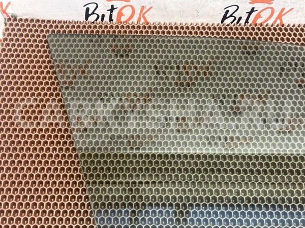 Стекло двери боковое BMW X5 