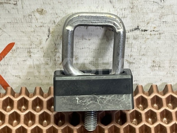 Скоба замка капота BMW X1 