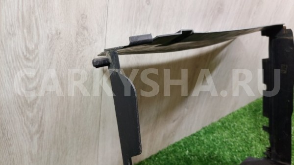 Дефлектор радиатора Renault Duster 2021 Renault Duster 