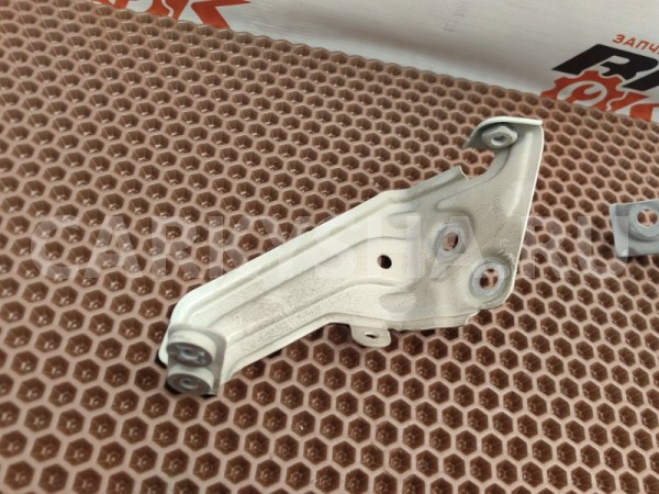 Кронштейны крыла BMW X3 