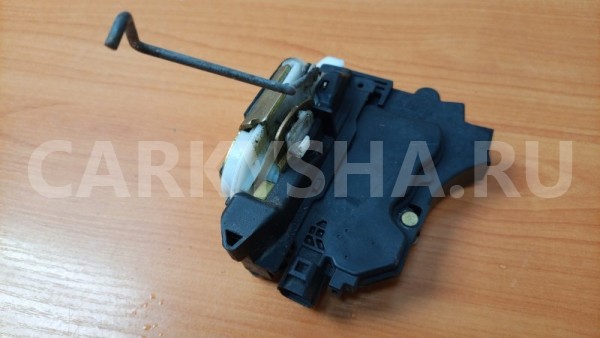 Замок двери передний правый Mitsubishi Outlander Mitsubishi i оригинальный номер MN159236