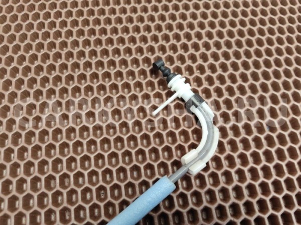 Трос наружной ручки двери BMW X3 