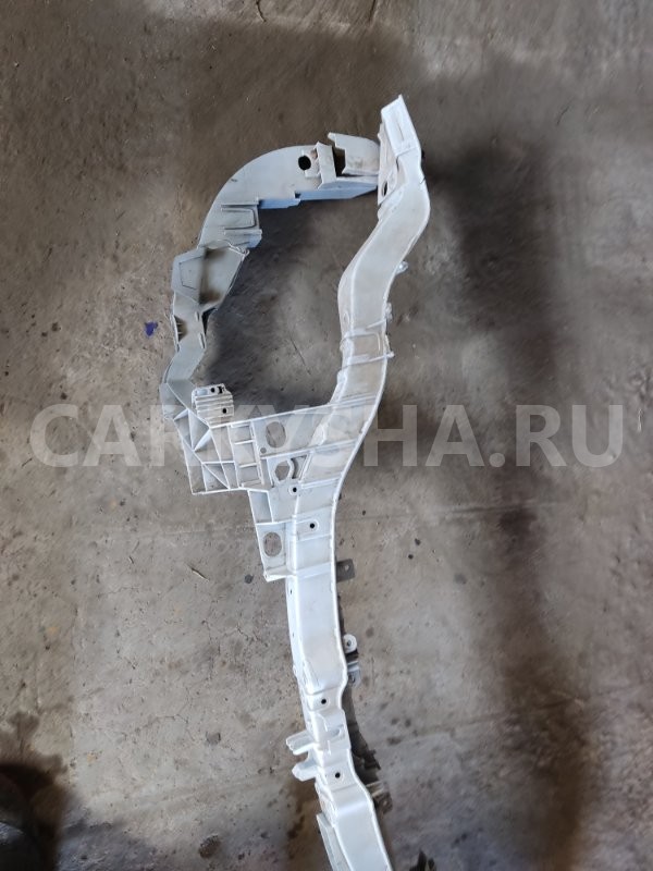 Панель передняя телевизор Ford Focus 