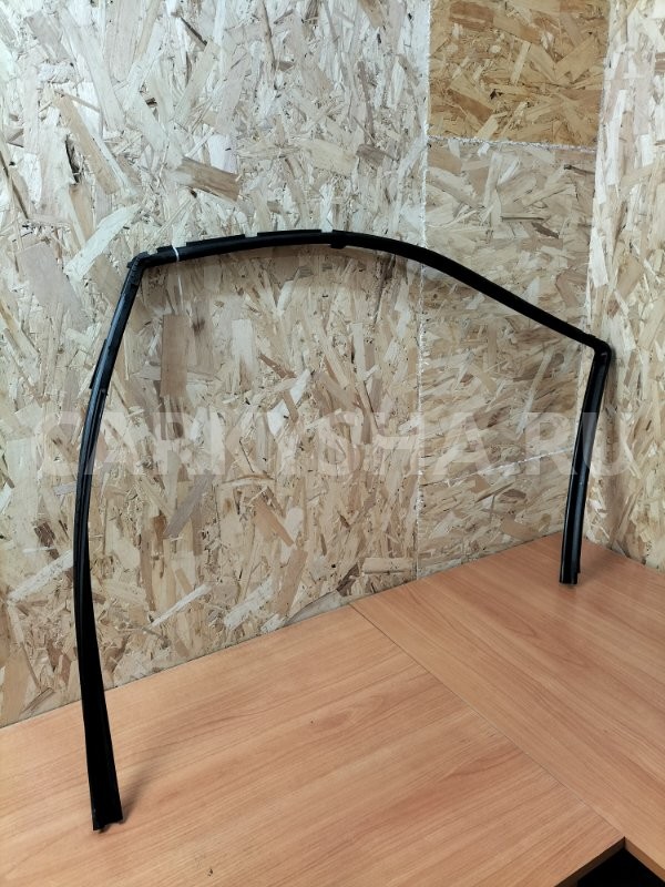 Уплотнитель стекла двери передний правый Nissan Nissan Note оригинальный номер 803309U10A