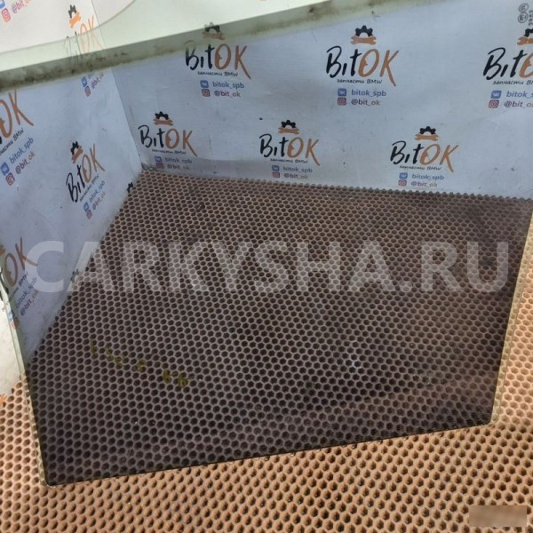 Стекло двери BMW X3 