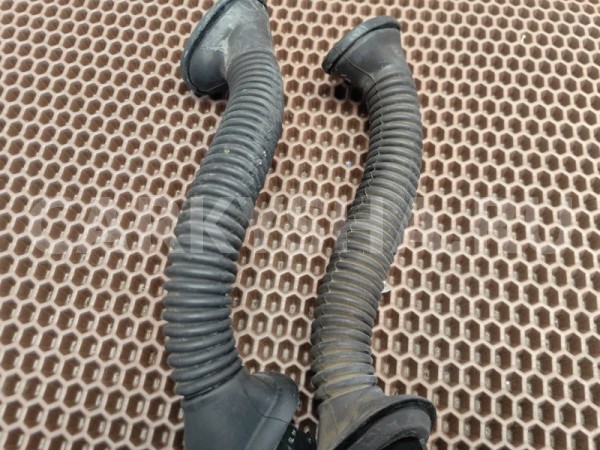 Гофра багажника BMW X1 