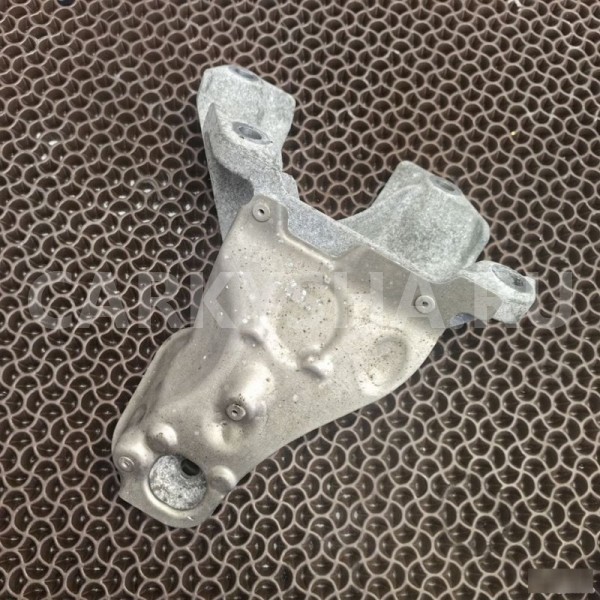 Кронштейн двигателя BMW X1 