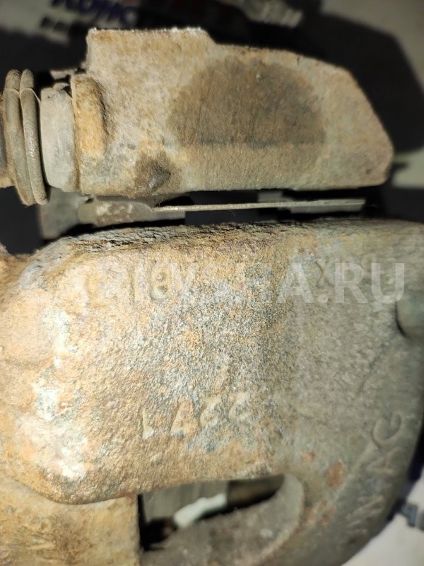 Суппорт тормозной Volkswagen Polo 