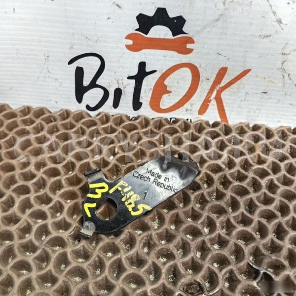 Кронштейн тормозного шланга BMW X1 