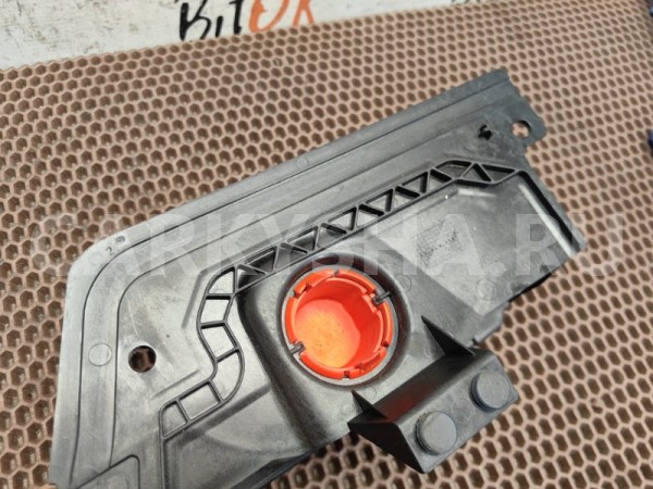 Крышка АКБ BMW X1 