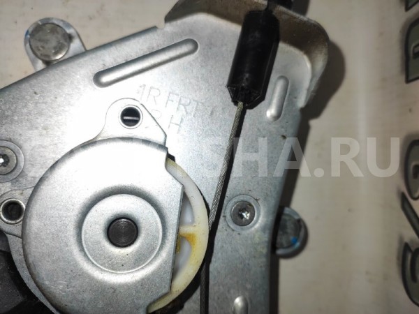 Стеклоподъемник Hyundai Solaris 