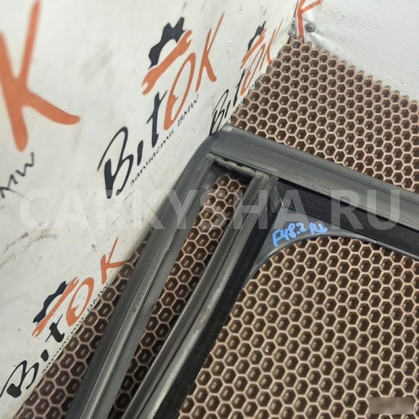 Направляющая стекла BMW X1 