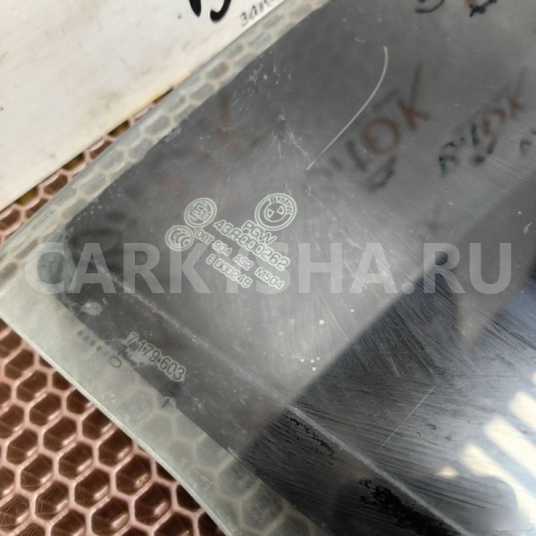 Стекло двери BMW X6 