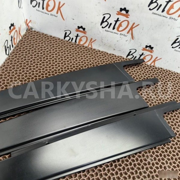 Накладка стойки двери BMW X1 