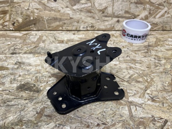 Кронштейн усилителя заднего бампера левый Lexus NX внедорожник 5 дв. оригинальный номер 52016-78010