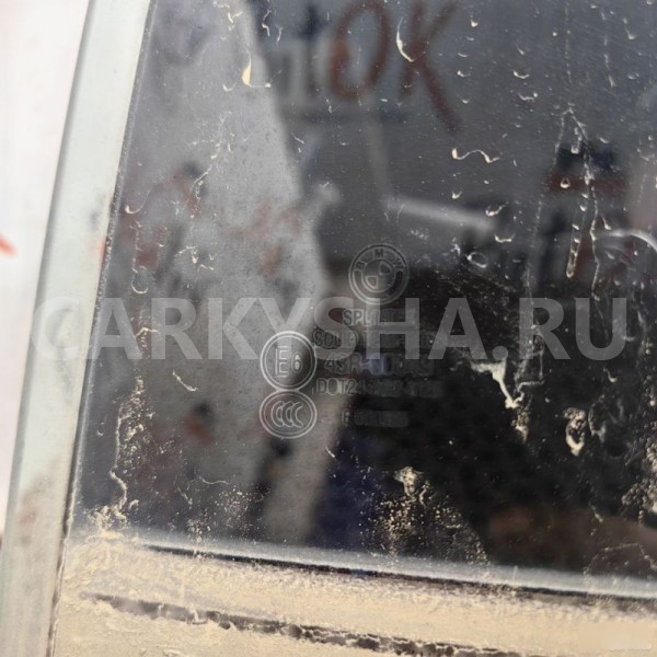 Стекло двери BMW 5er 
