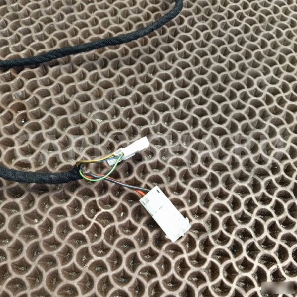 Амортизатор багажника BMW X6 