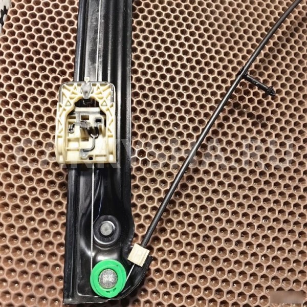 Стеклоподъемник BMW X3 