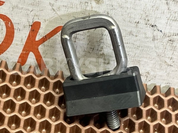 Скоба замка капота BMW X1 
