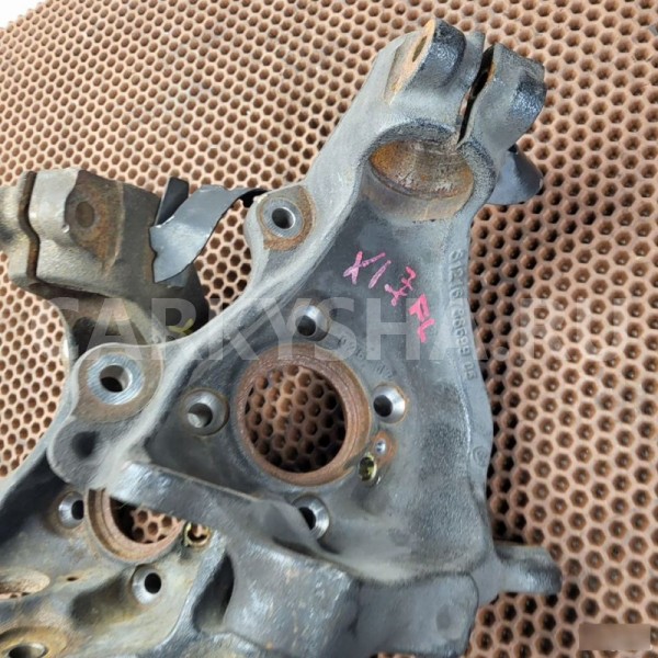 Кулак поворотный BMW X1 