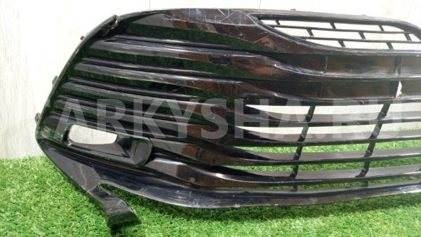 Решетка в передний бампер Toyota Camry 2018 Toyota Camry 