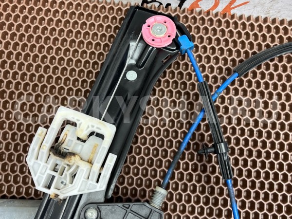 Стеклоподъемник BMW 3er 