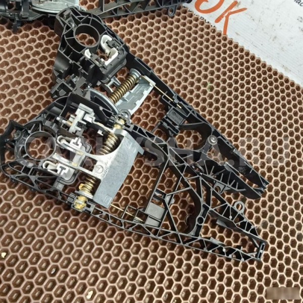 Опора ручки двери BMW X1 