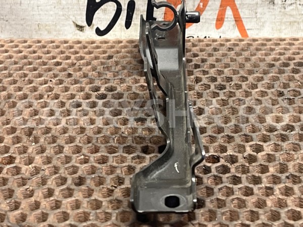 Кронштейн BMW 5er 