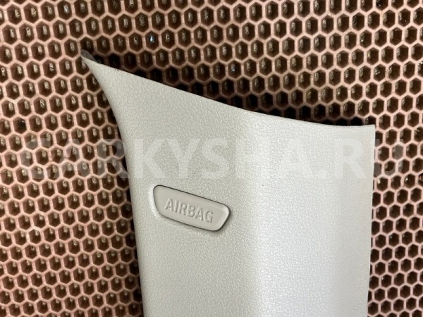 Накладка стойки BMW X3 