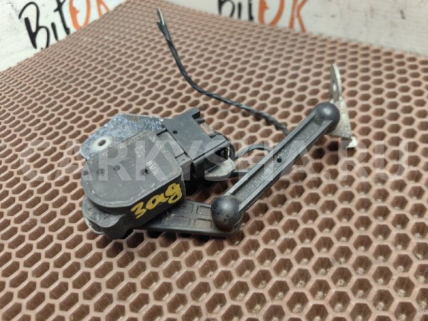 Датчик просвета положения кузова BMW X1 