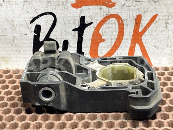 Кронштейн радиатора BMW 7er 