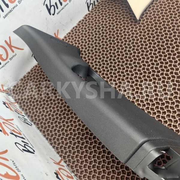 Накладка центральной стойки BMW 2er 