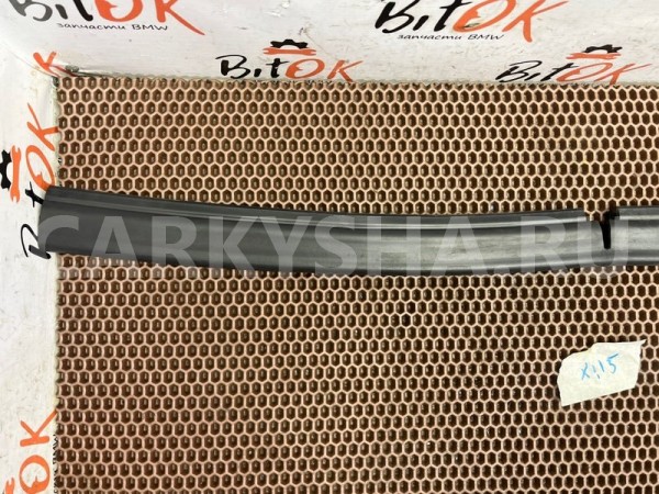 Уплотнительная резинка крыла BMW X1 