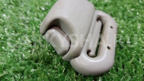 Крепление ремня безопасности переднее левое Mitsubishi Outlander 