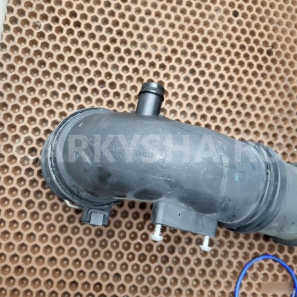 Патрубок интеркулера BMW X1 