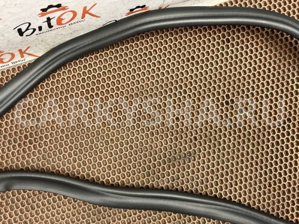 Уплотнитель дверного проема BMW 5er 