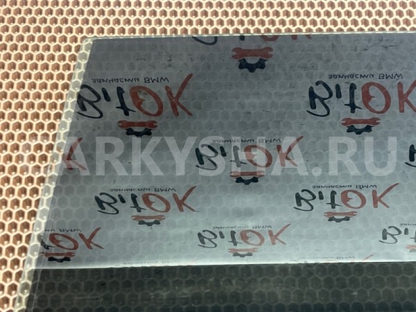 Стекло двери боковое BMW X5 