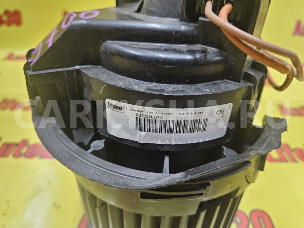 Моторчик отопителя Renault Sandero 