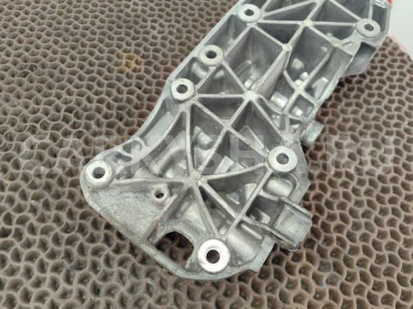 Кронштейн генератора BMW X3 