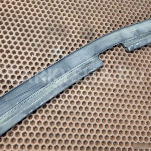 Уплотнитель капота BMW X3 