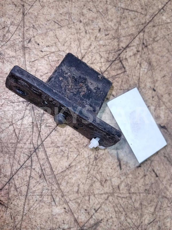 Название детали Направляющая багажника Модель Hyundai i40 2011> Hyundai i40 оригинальный номер 817393J000