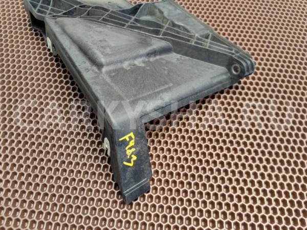 Кронштейн АКБ BMW X1 